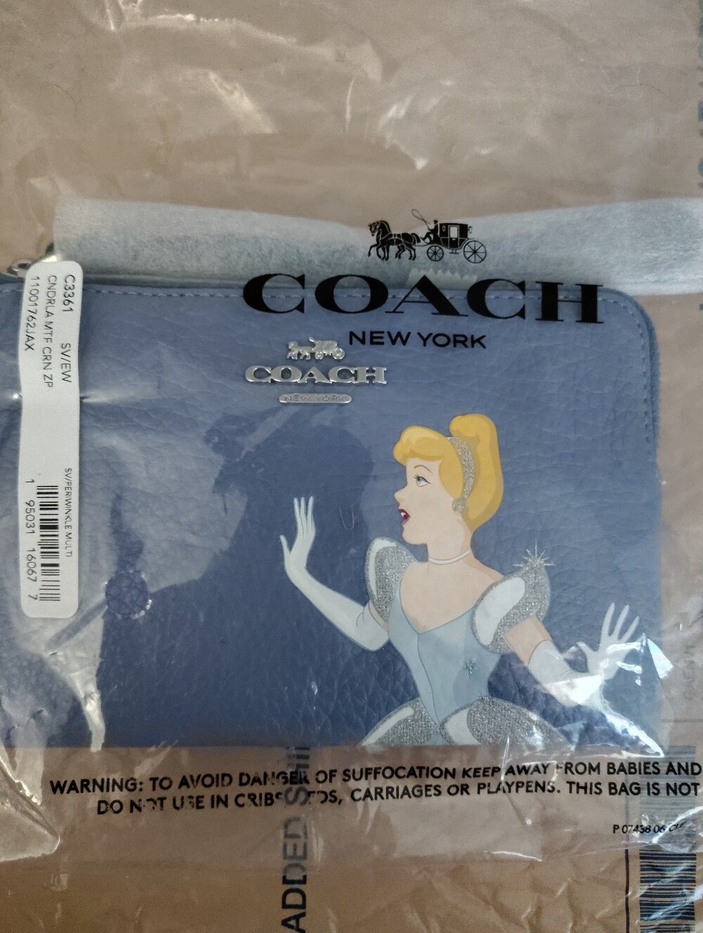 Coach x Disney Cinderella Wristlet - Picture 7 of 8